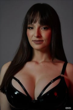VR Porn Star Photo: Lexi Luna - 0
