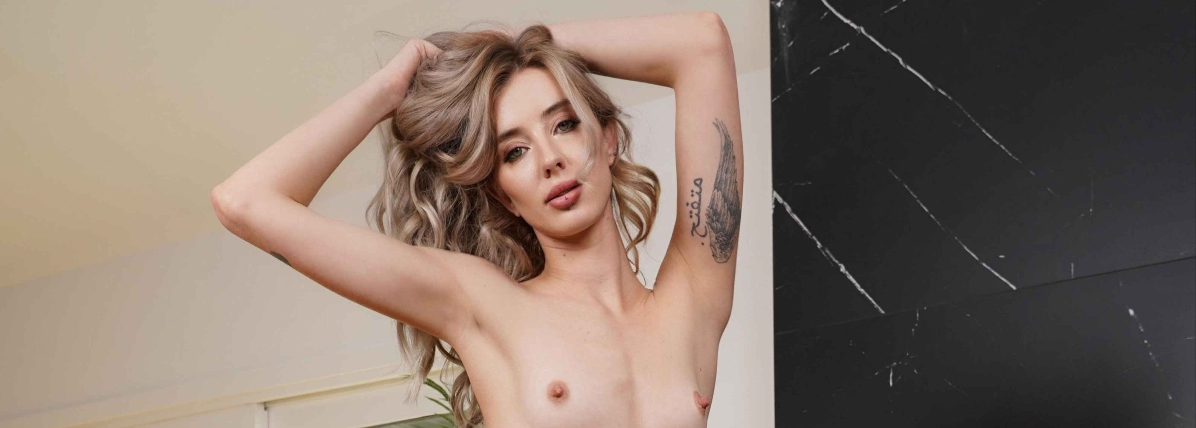 VR Porn star: Haley Reed