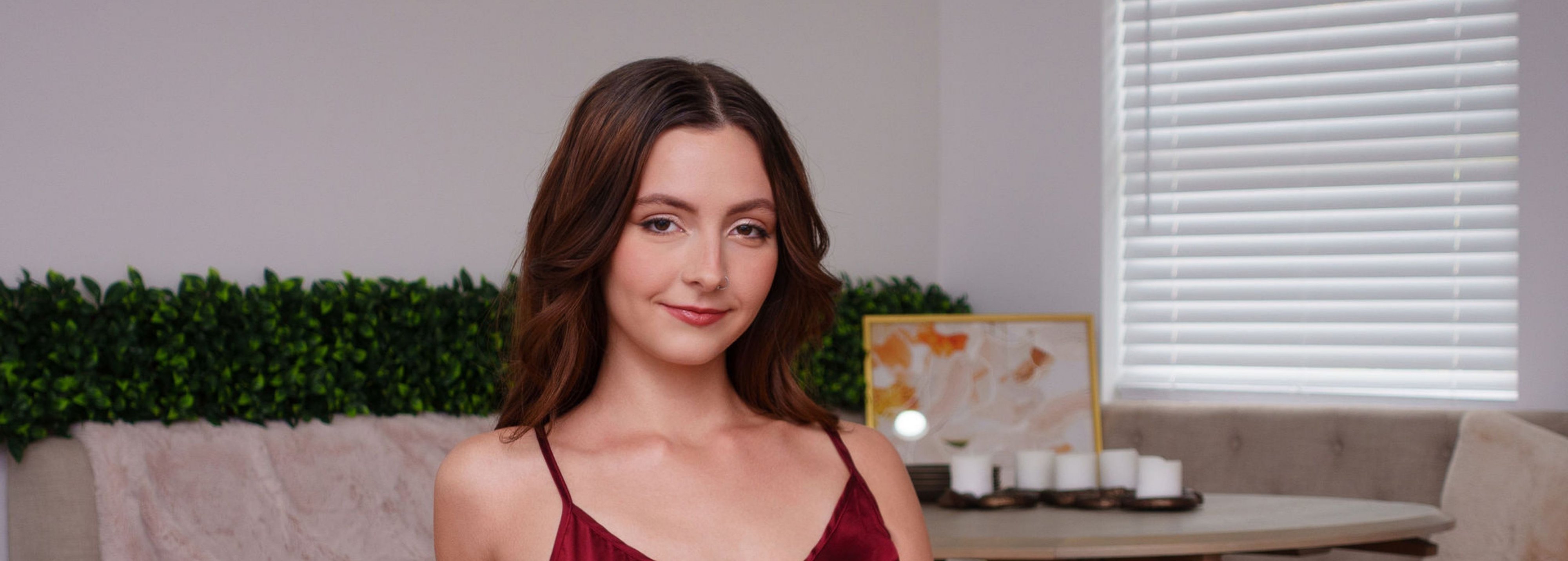 VR Porn star: Serena Hill