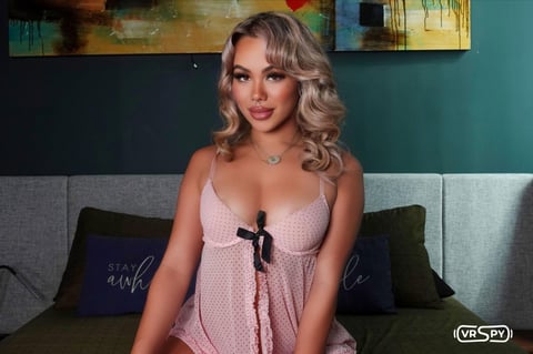 VR Porn Star Photo: Luna Luxe - 4